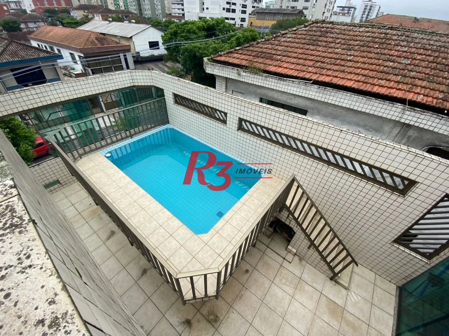 Sobrado com 4 dormitórios à venda, 212 m² por R$ 1.420.000,00 - Embaré - Santos/SP
