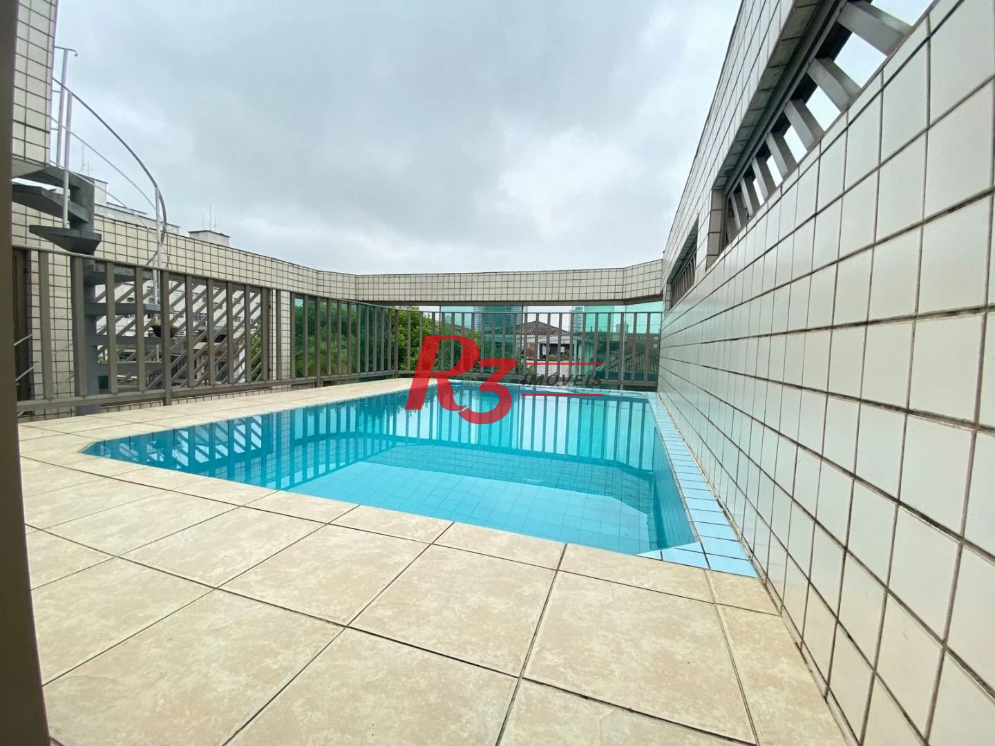 Sobrado com 4 dormitórios à venda, 212 m² por R$ 1.420.000,00 - Embaré - Santos/SP