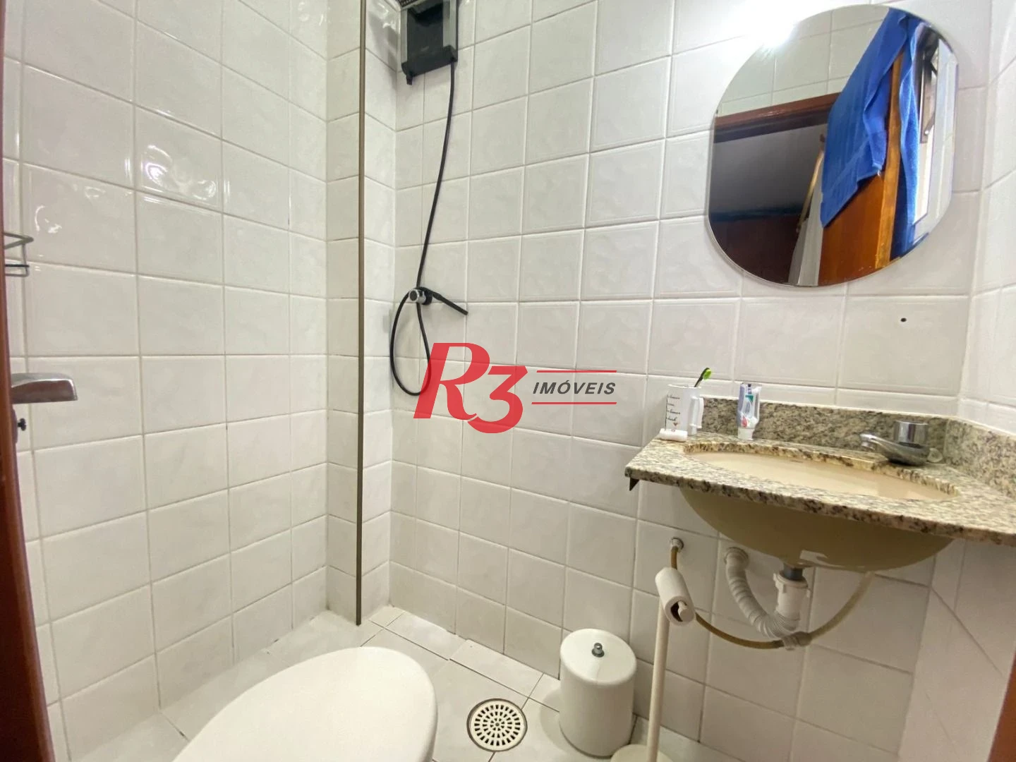 Sobrado com 4 dormitórios à venda, 212 m² por R$ 1.420.000,00 - Embaré - Santos/SP
