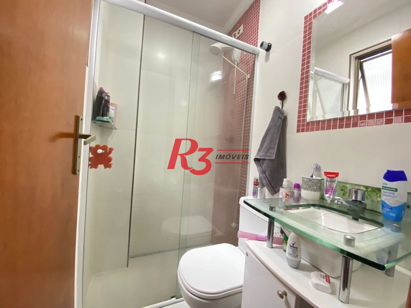 Sobrado com 4 dormitórios à venda, 212 m² por R$ 1.420.000,00 - Embaré - Santos/SP