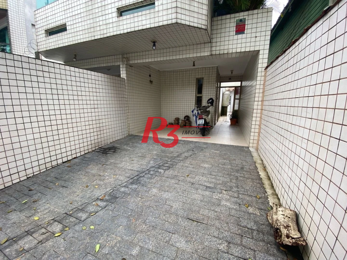 Sobrado com 4 dormitórios à venda, 212 m² por R$ 1.420.000,00 - Embaré - Santos/SP