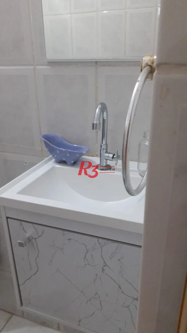 Sobrado com 3 dormitórios à venda, 119 m² por R$ 450.000 no Centro de São Vicente/SP