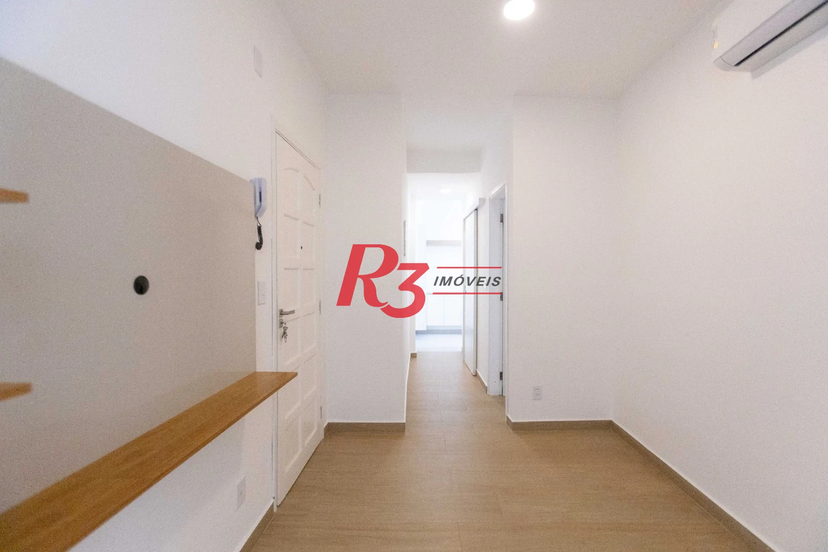 Apartamento com 2 dormitórios à venda, 69 m² por R$ 530.000,00 - José Menino - Santos/SP