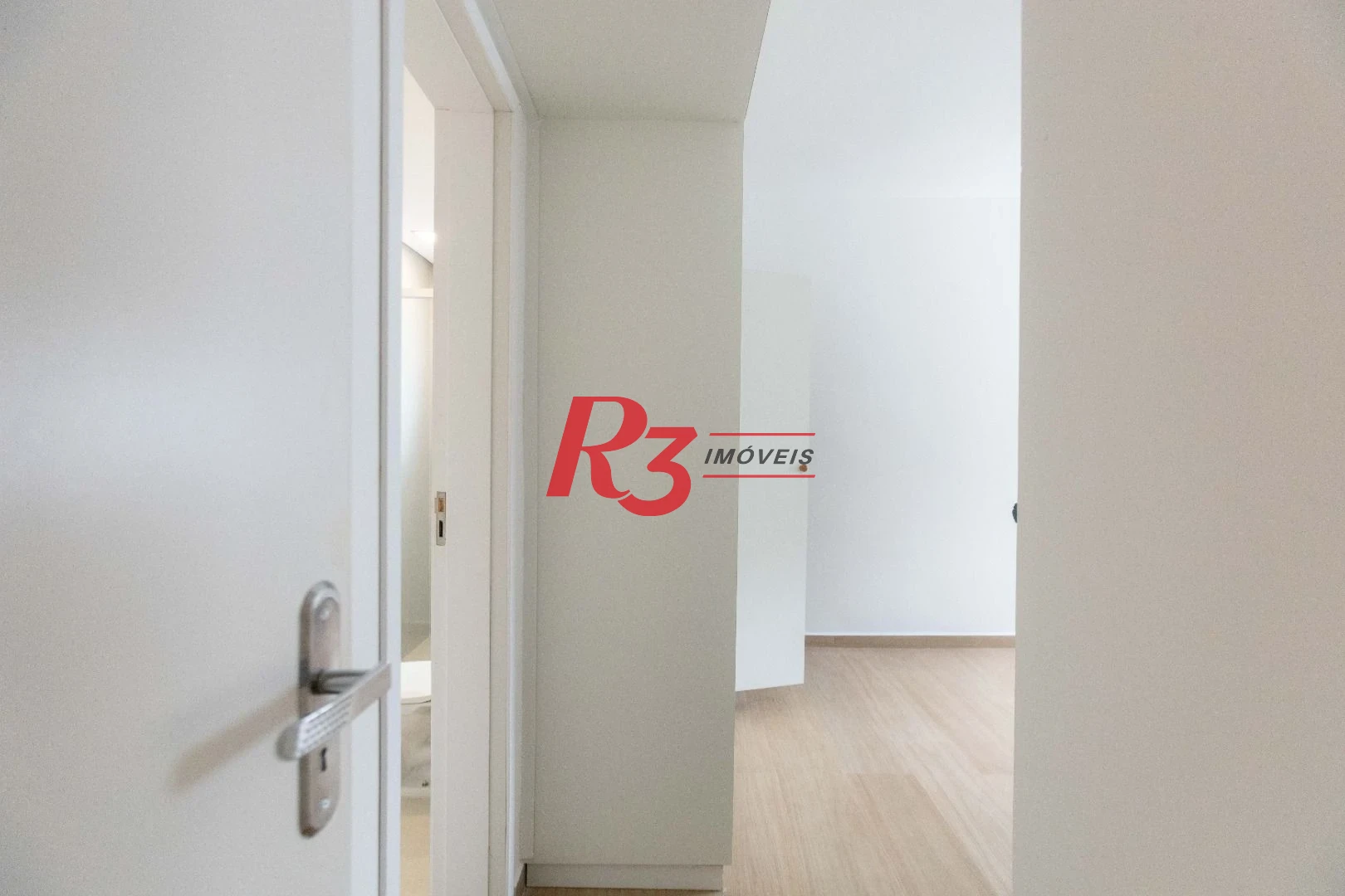 Apartamento com 2 dormitórios à venda, 69 m² por R$ 530.000,00 - José Menino - Santos/SP