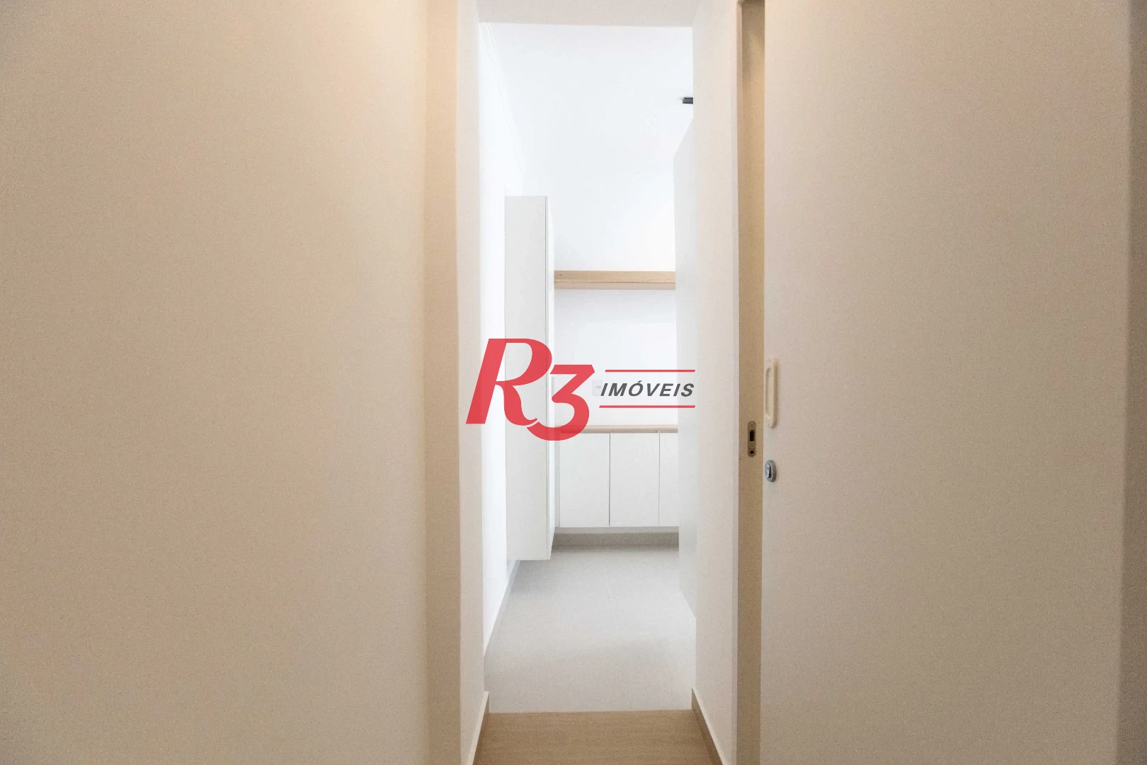 Apartamento com 2 dormitórios à venda, 69 m² por R$ 530.000,00 - José Menino - Santos/SP