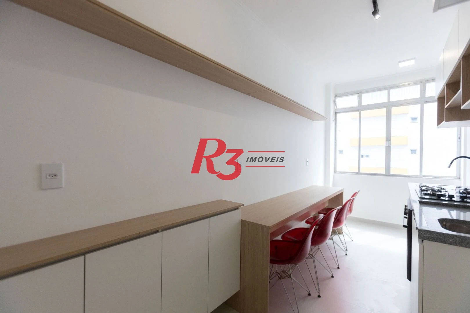Apartamento com 2 dormitórios à venda, 69 m² por R$ 530.000,00 - José Menino - Santos/SP