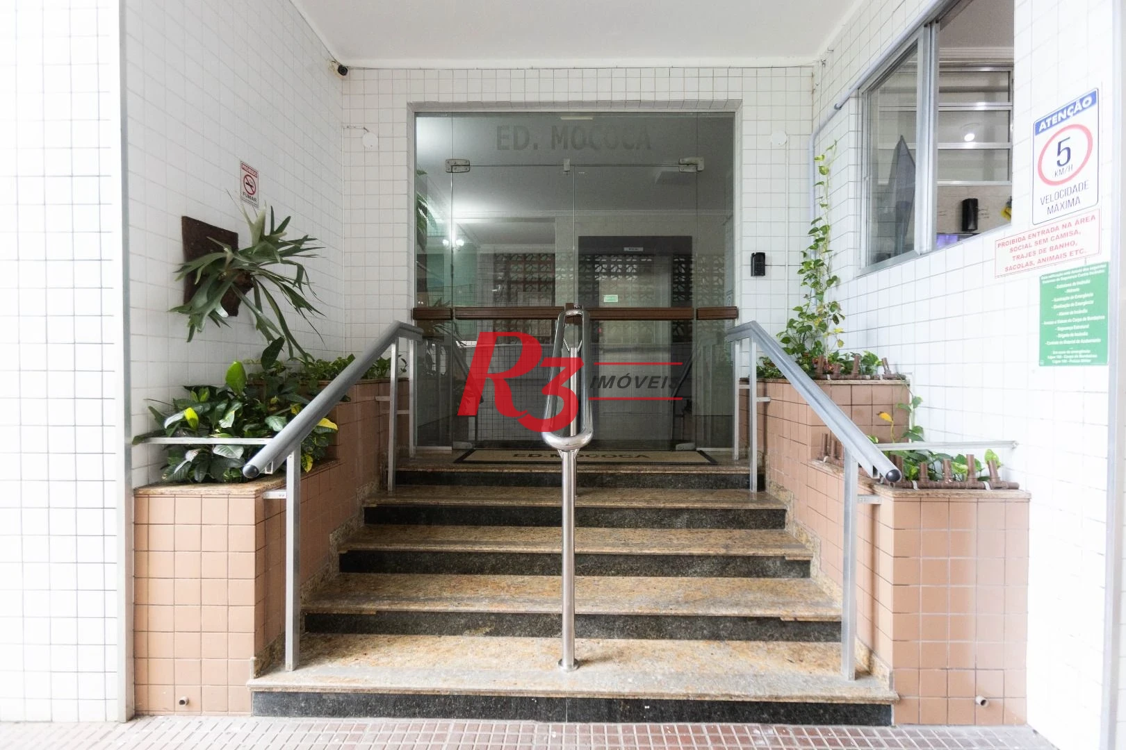 Apartamento com 2 dormitórios à venda, 69 m² por R$ 530.000,00 - José Menino - Santos/SP