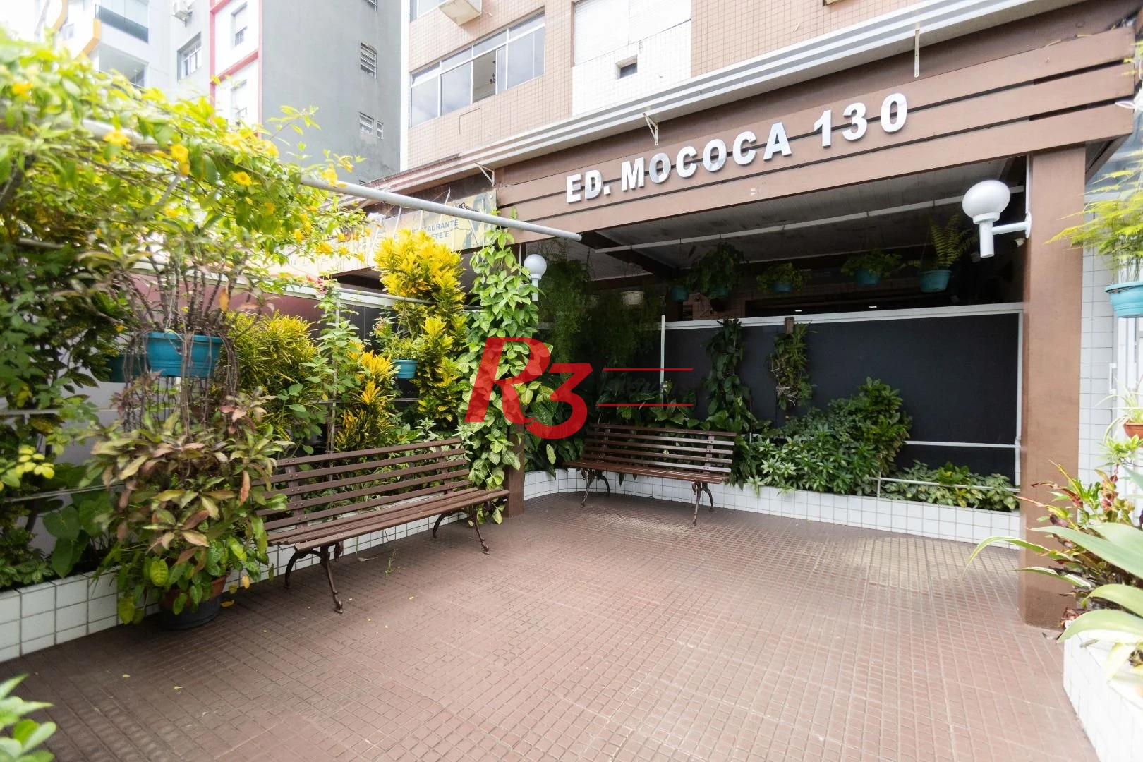 Apartamento com 2 dormitórios à venda, 69 m² por R$ 530.000,00 - José Menino - Santos/SP