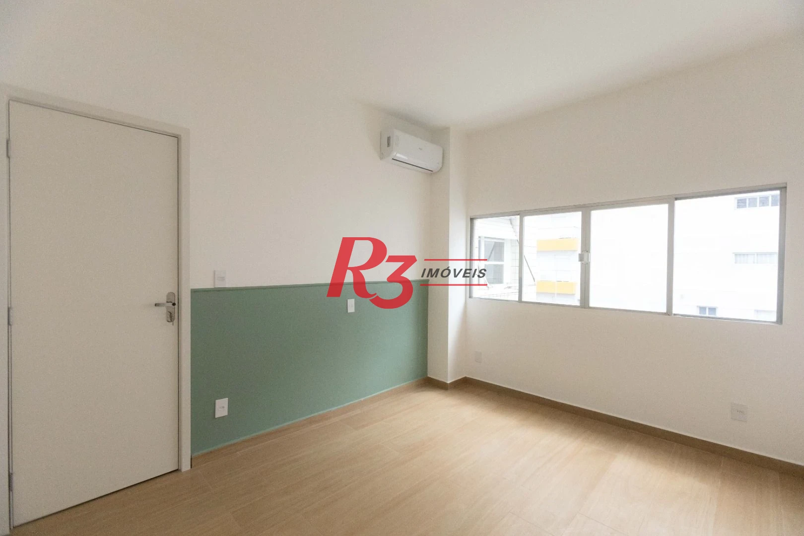 Apartamento com 2 dormitórios à venda, 69 m² por R$ 530.000,00 - José Menino - Santos/SP