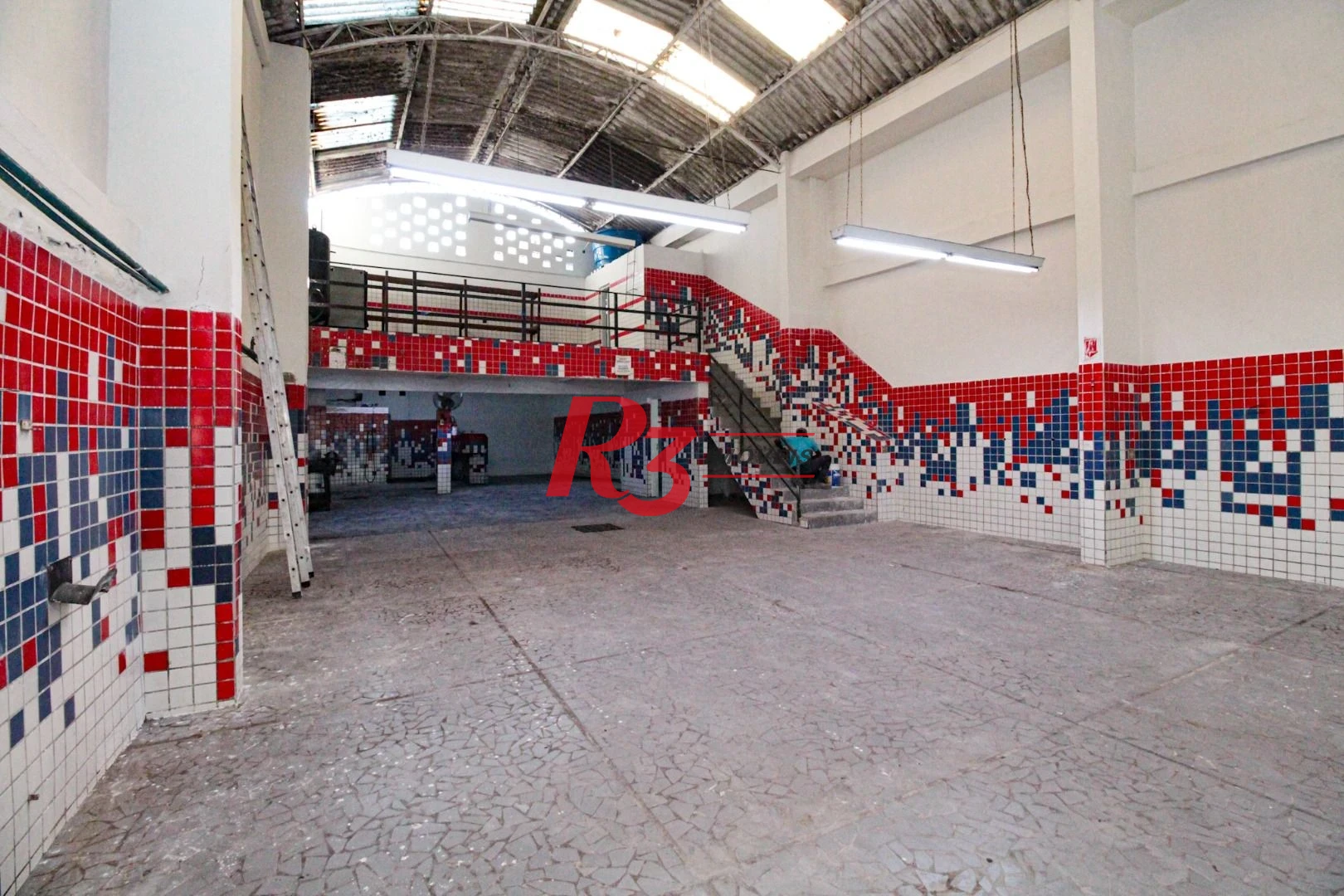 Galpão para alugar, 425 m² por R$ 12.750,00/mês - Vila Nova - Santos/SP