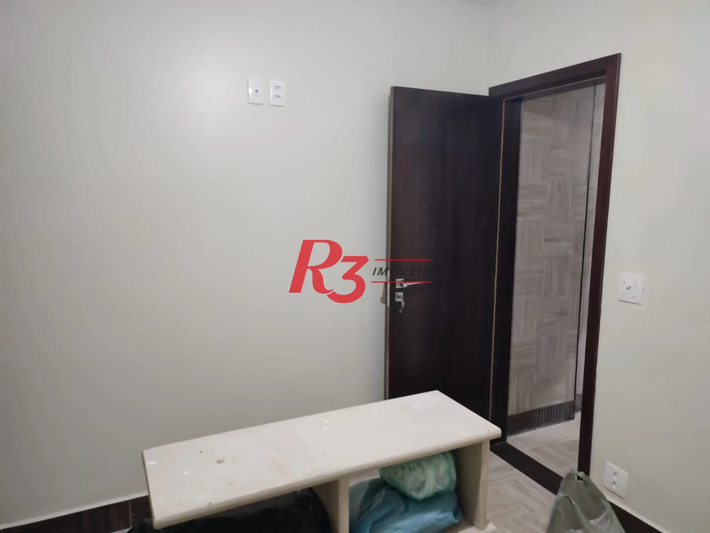 Apartamento com 1 dormitório à venda, 40 m² por R$ 260.000,00 - Morro dos Barbosas - São Vicente/SP
