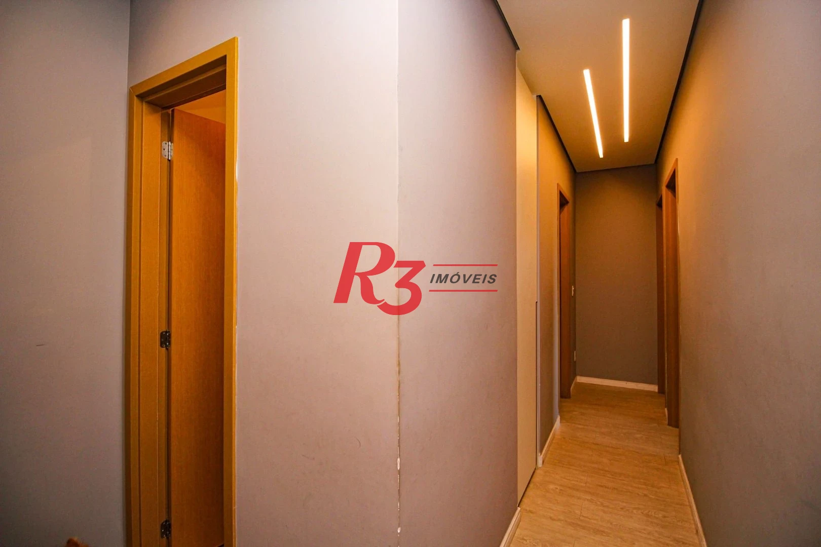 Apartamento com 3 dormitórios à venda, 164 m² por R$ 2.400.000,00 - Vila Rica - Santos/SP