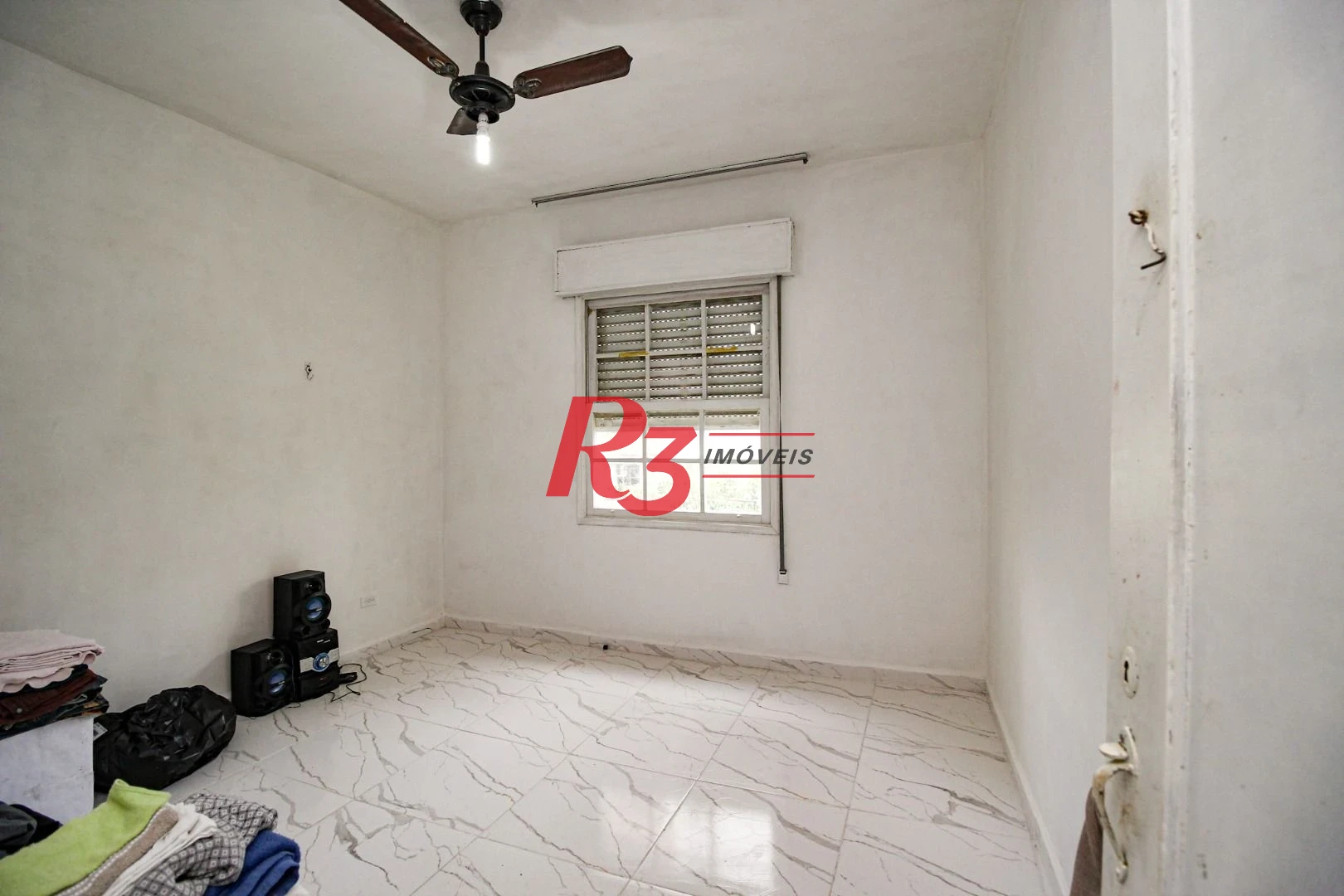 Apartamento com 2 dormitórios à venda, 76 m² por R$ 450.000,00 - Embaré - Santos/SP