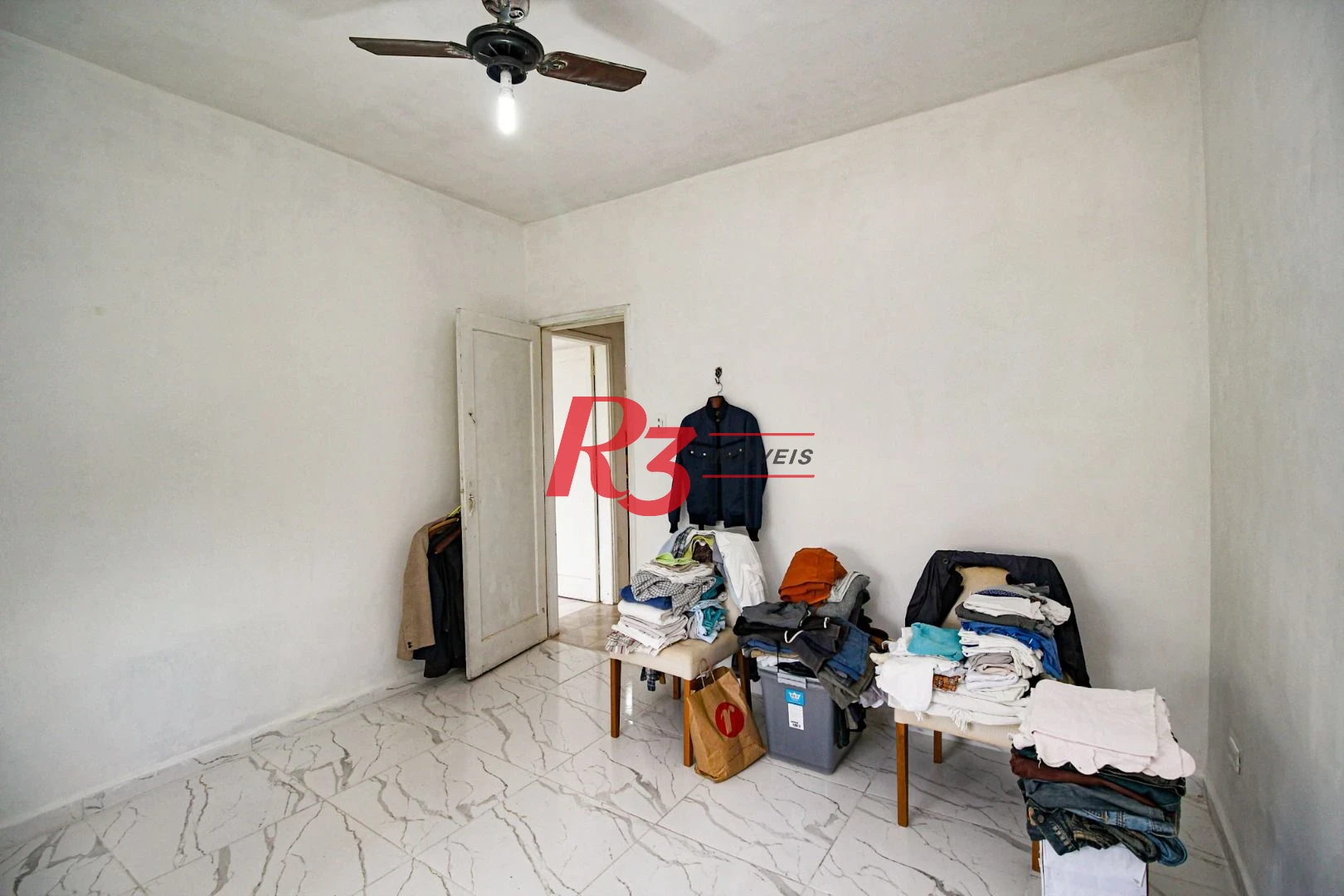 Apartamento com 2 dormitórios à venda, 76 m² por R$ 450.000,00 - Embaré - Santos/SP