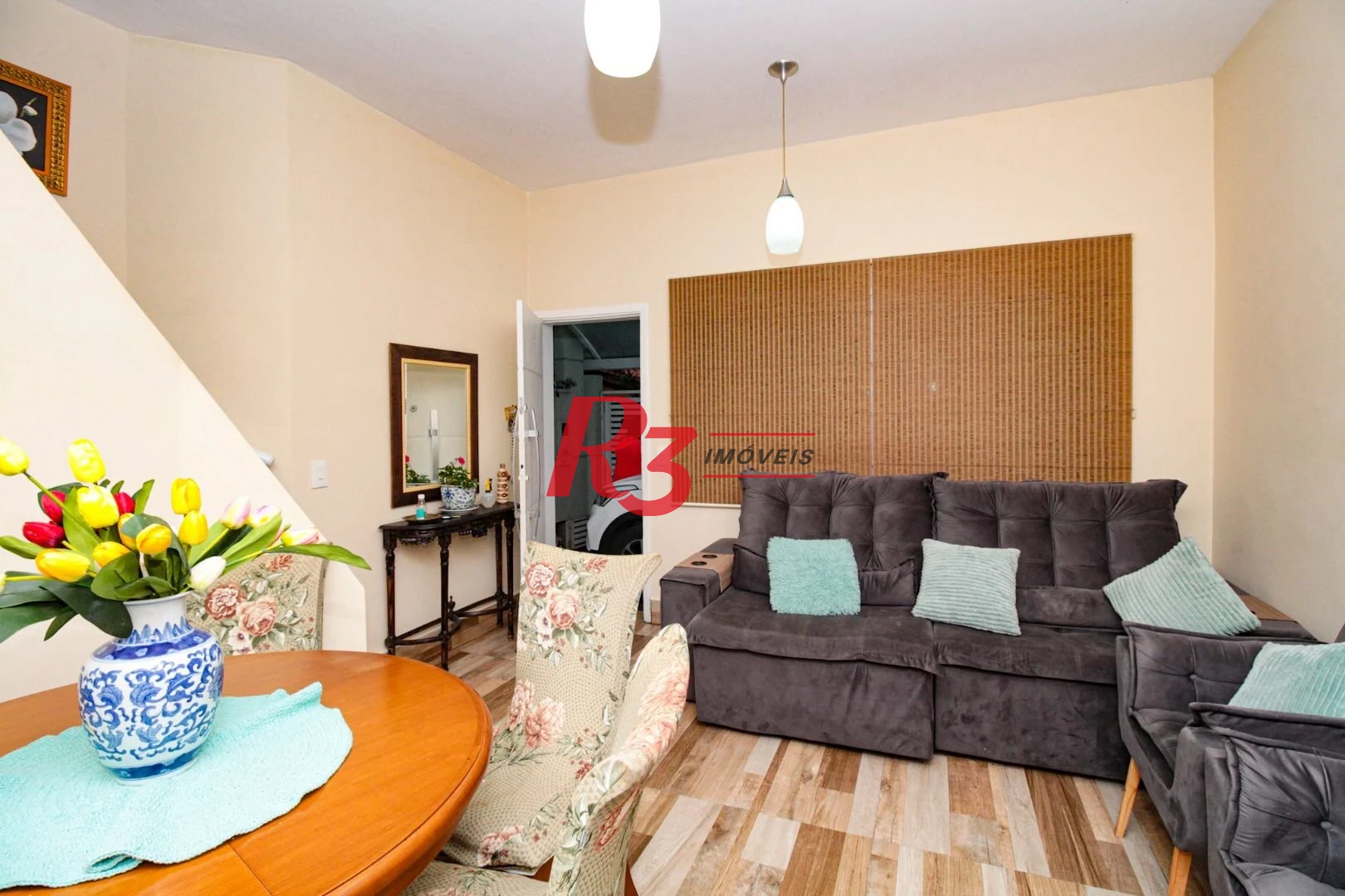 Sobrado com 3 dormitórios à venda, 89 m² por R$ 750.000,00 - Campo Grande - Santos/SP