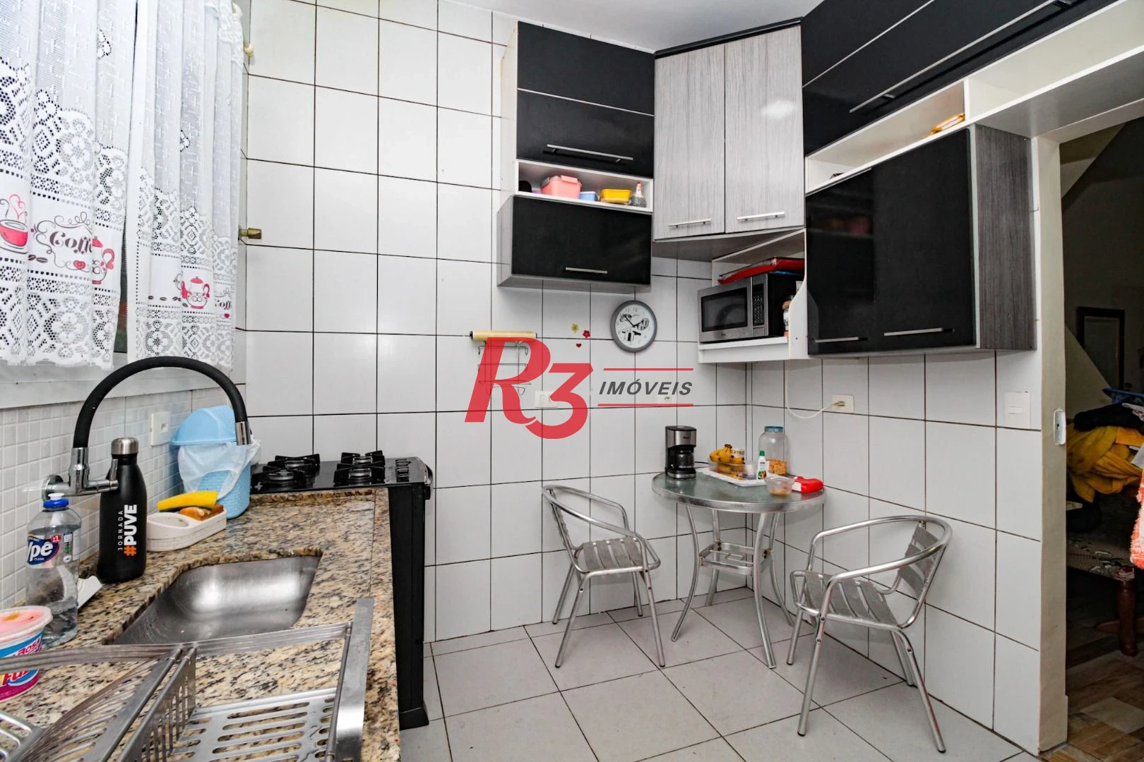 Sobrado com 3 dormitórios à venda, 89 m² por R$ 750.000,00 - Campo Grande - Santos/SP