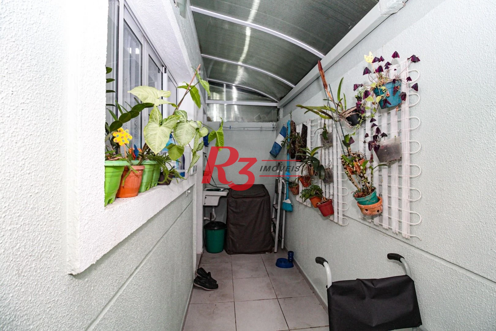 Sobrado com 3 dormitórios à venda, 89 m² por R$ 750.000,00 - Campo Grande - Santos/SP