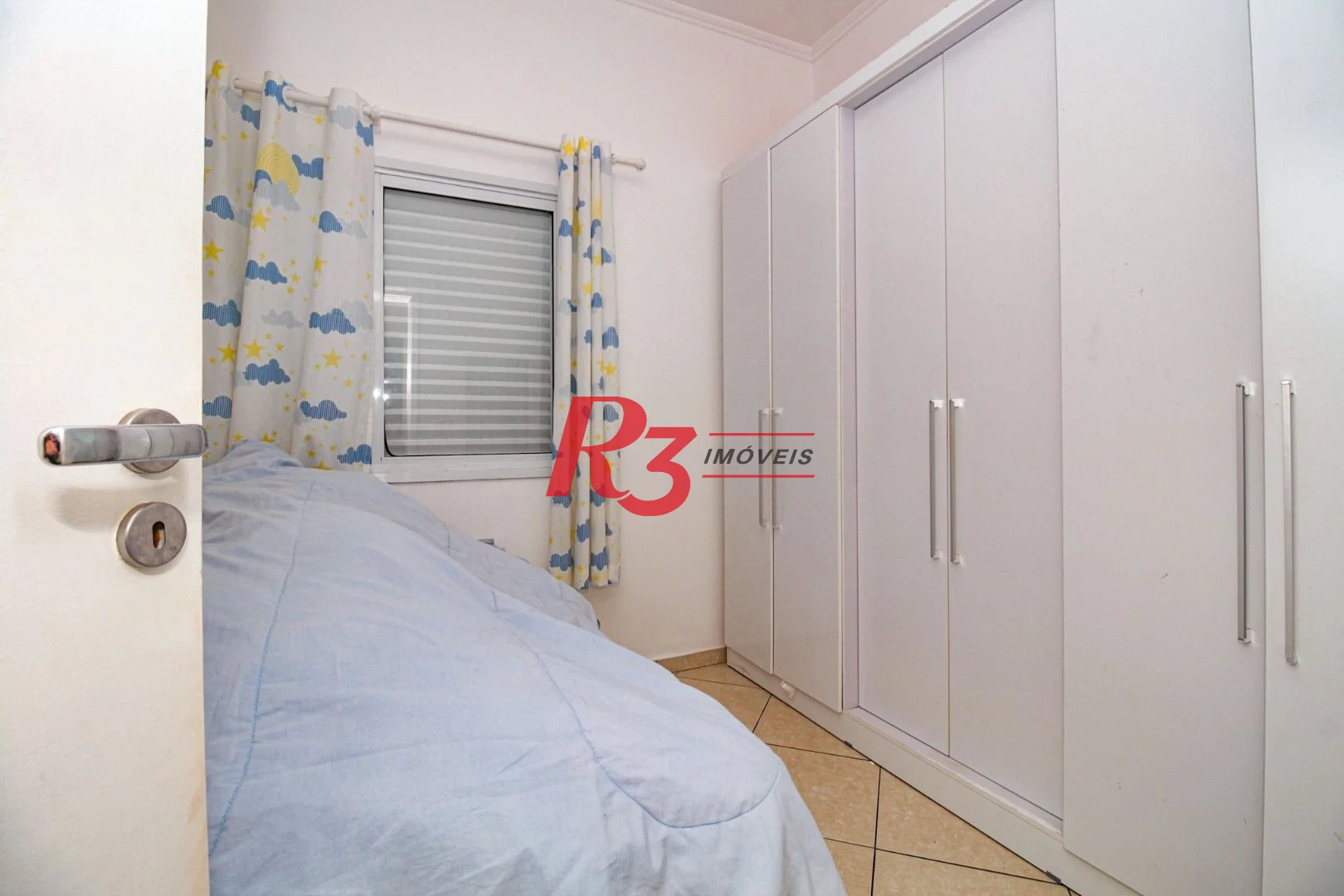 Sobrado com 3 dormitórios à venda, 89 m² por R$ 750.000,00 - Campo Grande - Santos/SP