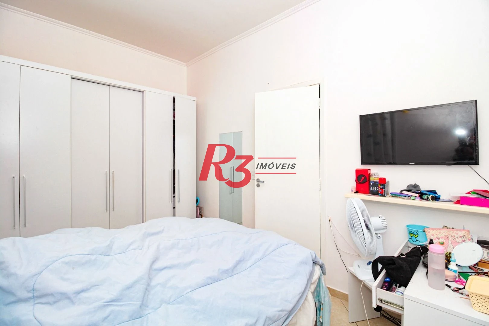 Sobrado com 3 dormitórios à venda, 89 m² por R$ 750.000,00 - Campo Grande - Santos/SP