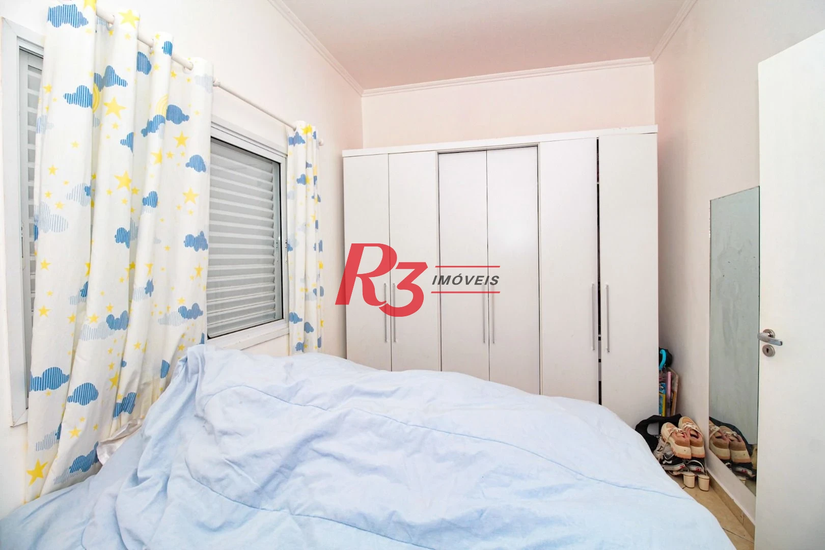 Sobrado com 3 dormitórios à venda, 89 m² por R$ 750.000,00 - Campo Grande - Santos/SP