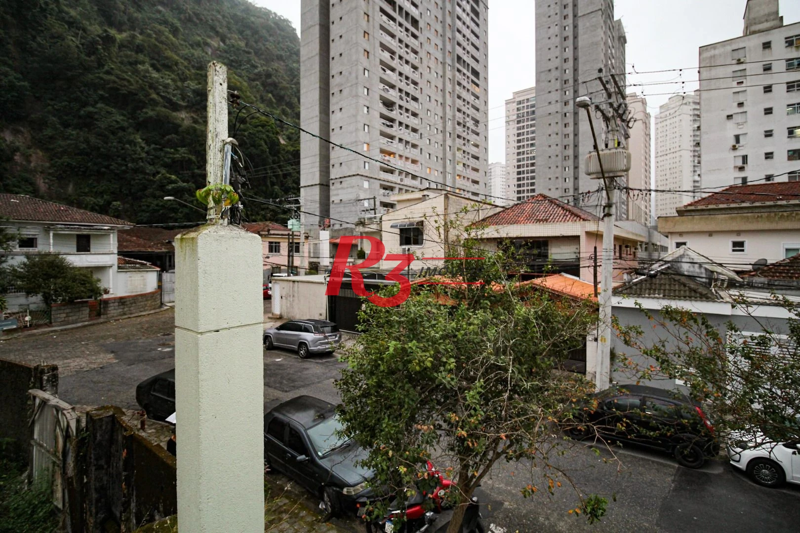 Sobrado com 3 dormitórios à venda, 89 m² por R$ 750.000,00 - Campo Grande - Santos/SP