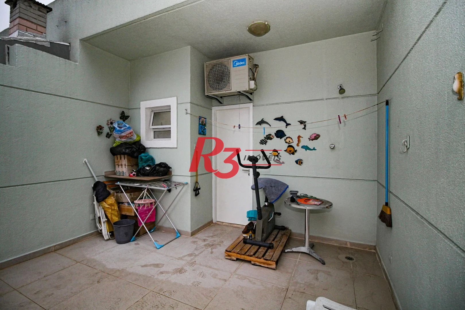 Sobrado com 3 dormitórios à venda, 89 m² por R$ 750.000,00 - Campo Grande - Santos/SP