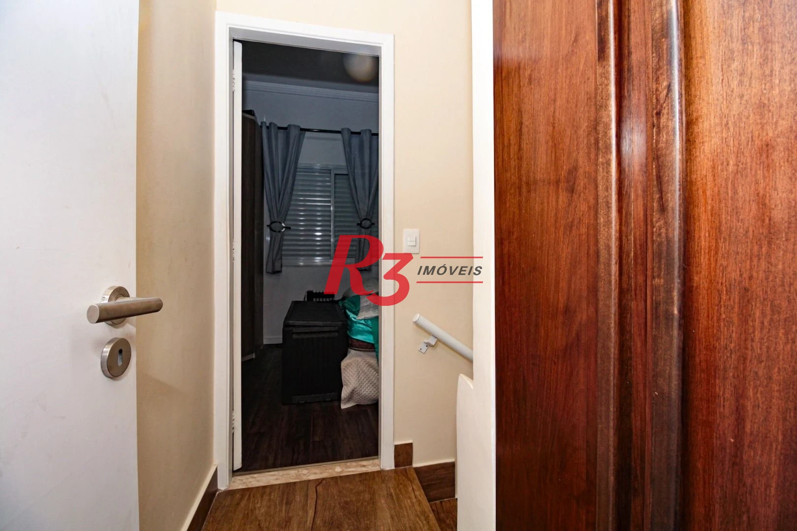 Sobrado com 3 dormitórios à venda, 89 m² por R$ 750.000,00 - Campo Grande - Santos/SP