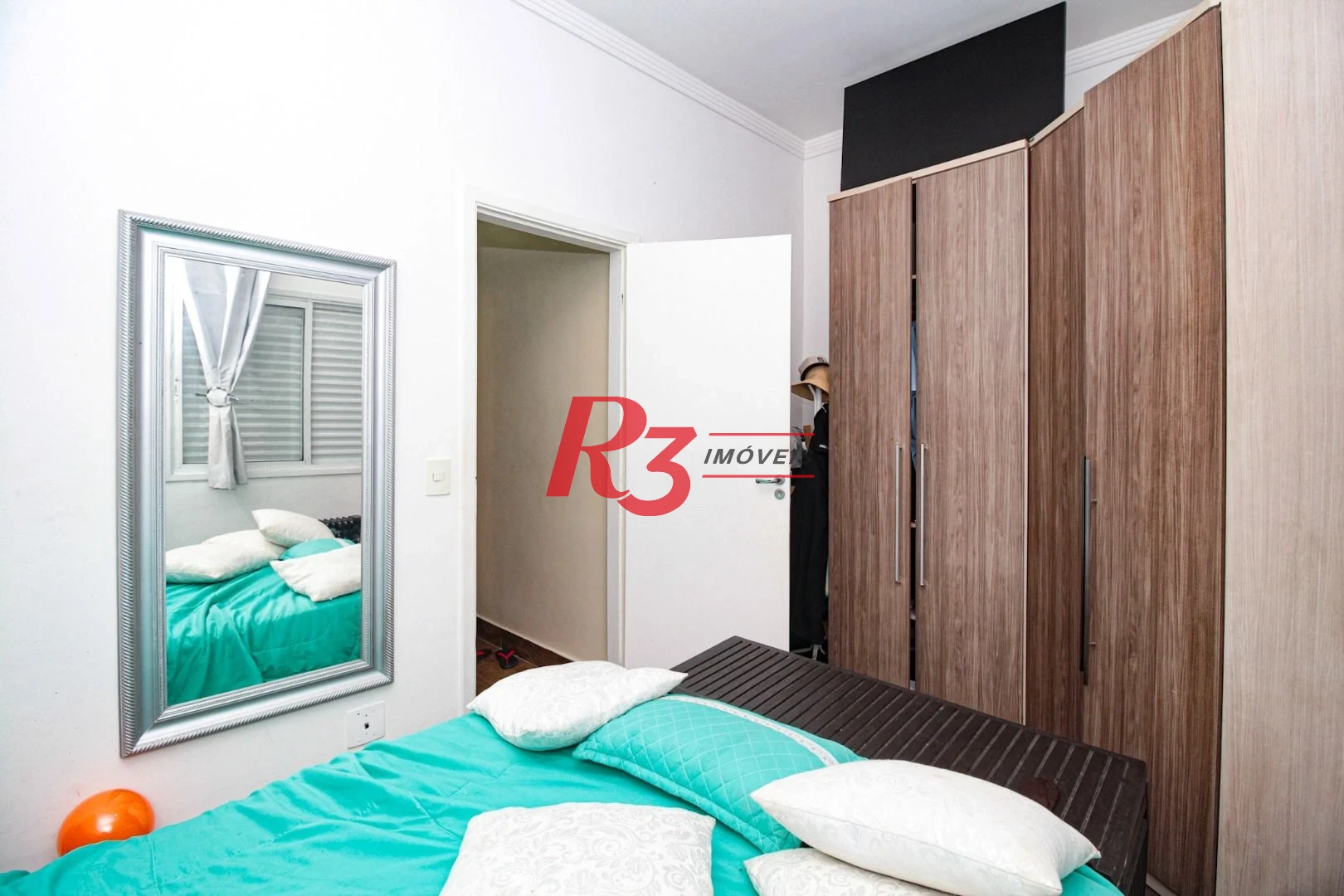 Sobrado com 3 dormitórios à venda, 89 m² por R$ 750.000,00 - Campo Grande - Santos/SP