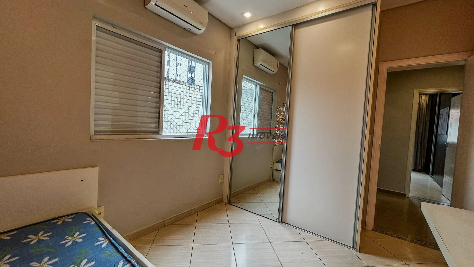 Casa com 3 dormitórios à venda, 307 m² por R$ 1.600.000,00 - Marapé - Santos/SP