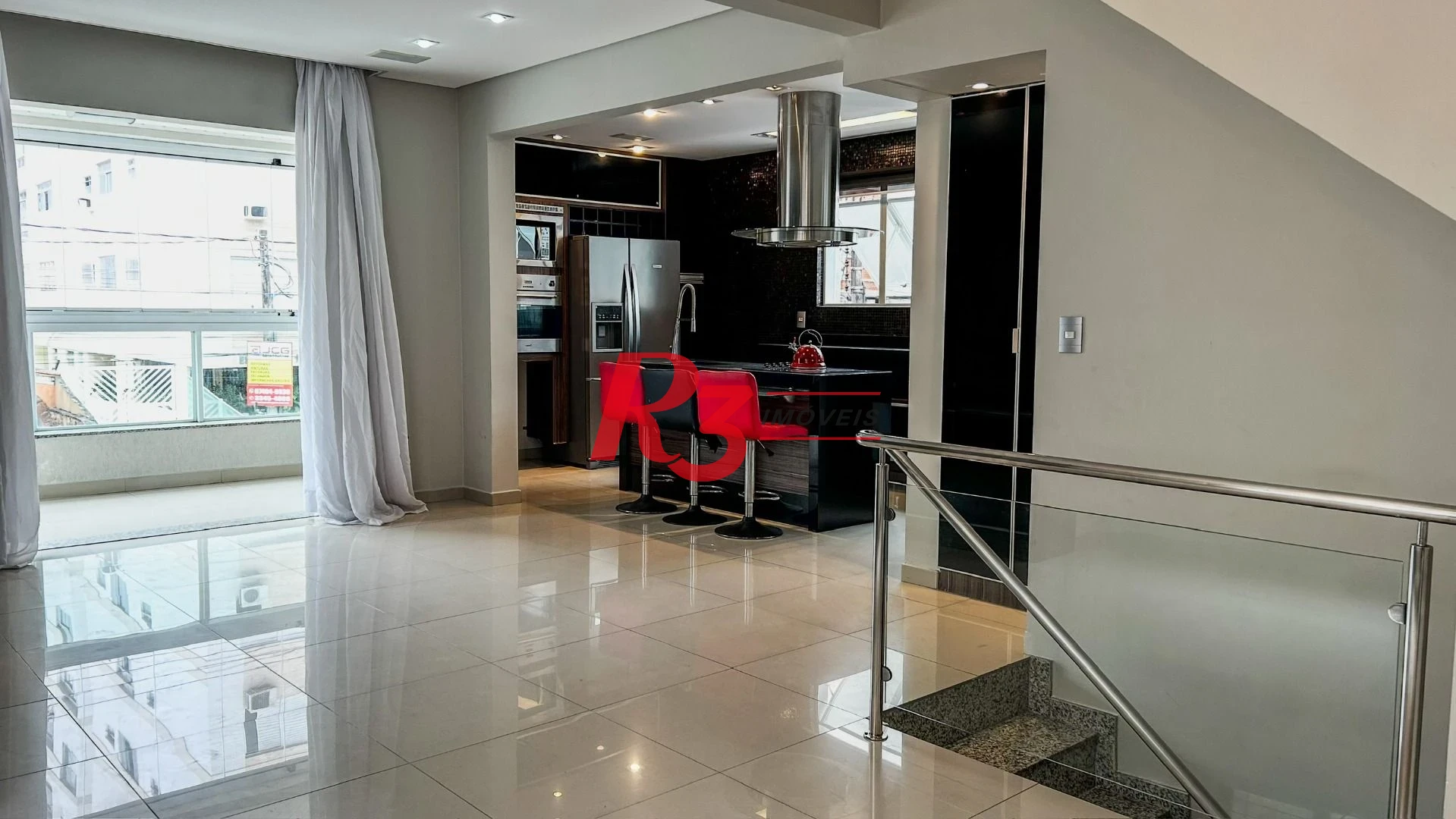 Casa com 3 dormitórios à venda, 307 m² por R$ 1.600.000,00 - Marapé - Santos/SP