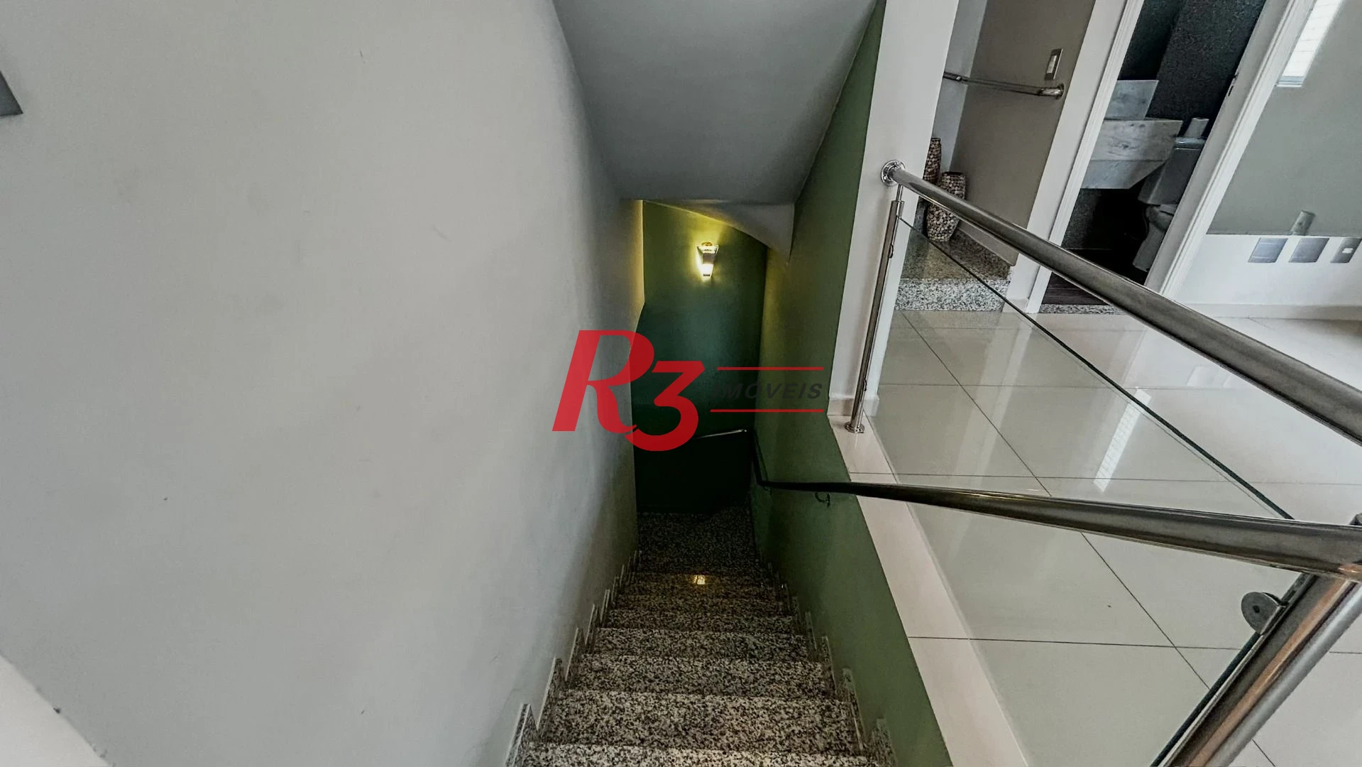 Casa com 3 dormitórios à venda, 307 m² por R$ 1.600.000,00 - Marapé - Santos/SP