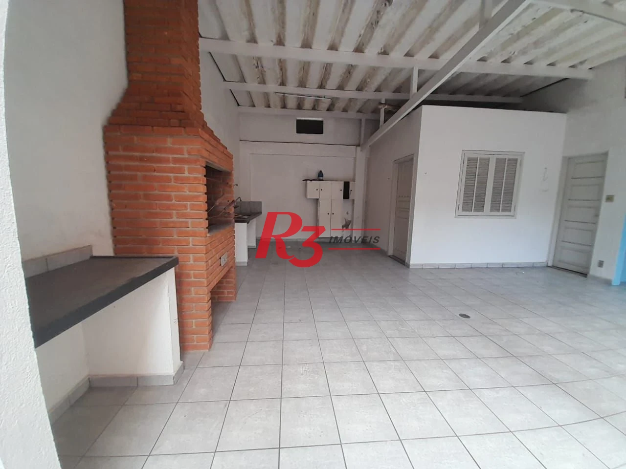Casa com 3 dormitórios à venda, 250 m² por R$ 1.600.000,00 - Gonzaga - Santos/SP