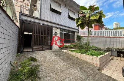 Casa com 3 dormitórios à venda, 250 m² por R$ 1.600.000,00 - Gonzaga - Santos/SP