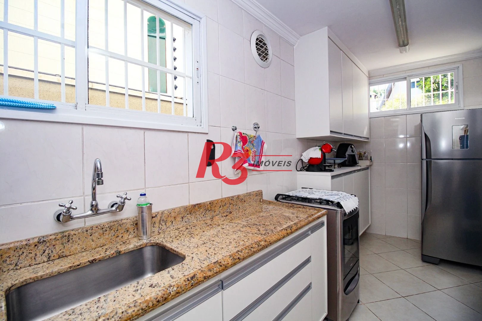 Sobrado à venda, 340 m² por R$ 2.700.000,00 - Loteamento João Batista Julião - Guarujá/SP