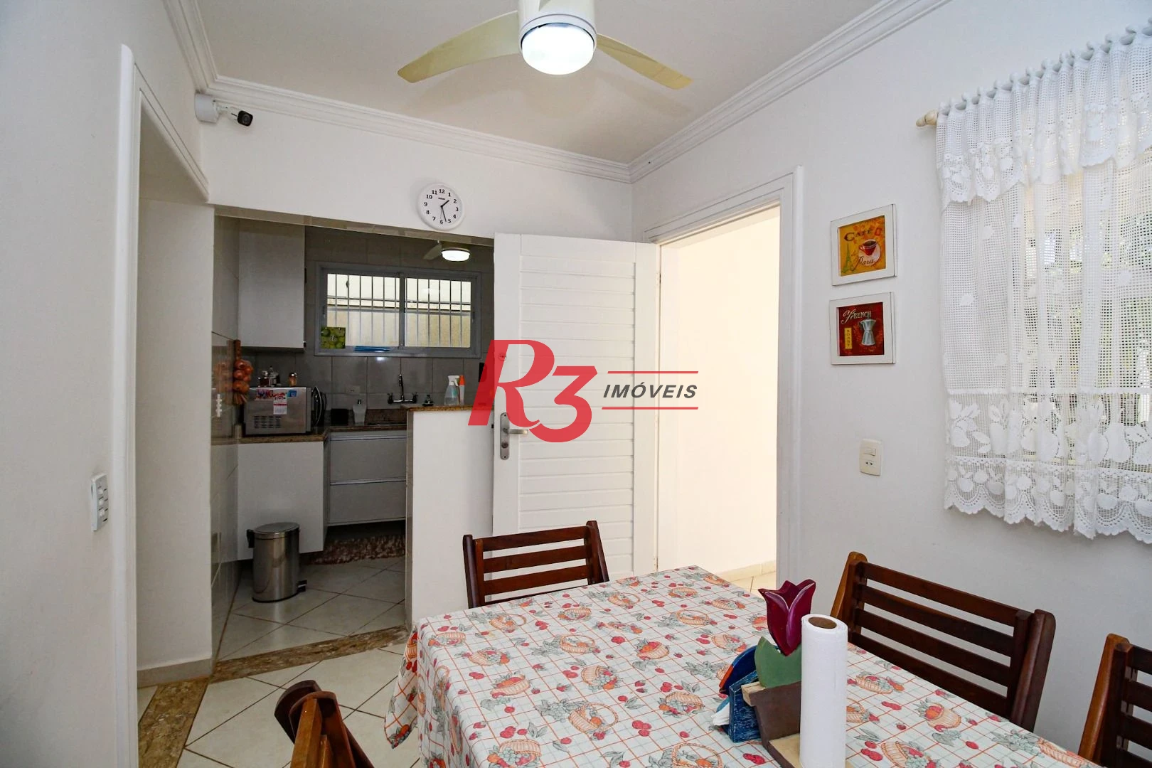 Sobrado à venda, 340 m² por R$ 2.700.000,00 - Loteamento João Batista Julião - Guarujá/SP