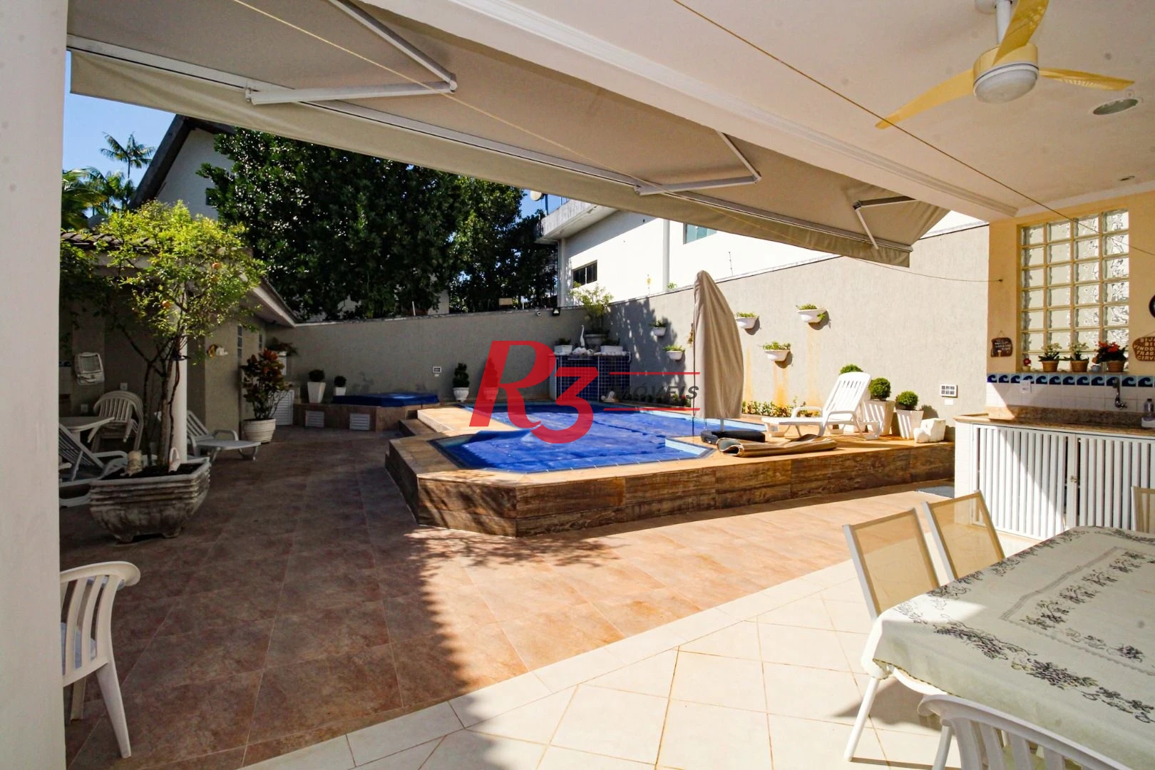 Sobrado à venda, 340 m² por R$ 2.700.000,00 - Loteamento João Batista Julião - Guarujá/SP