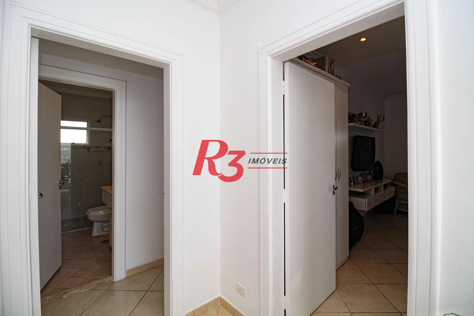 Sobrado à venda, 340 m² por R$ 2.700.000,00 - Loteamento João Batista Julião - Guarujá/SP
