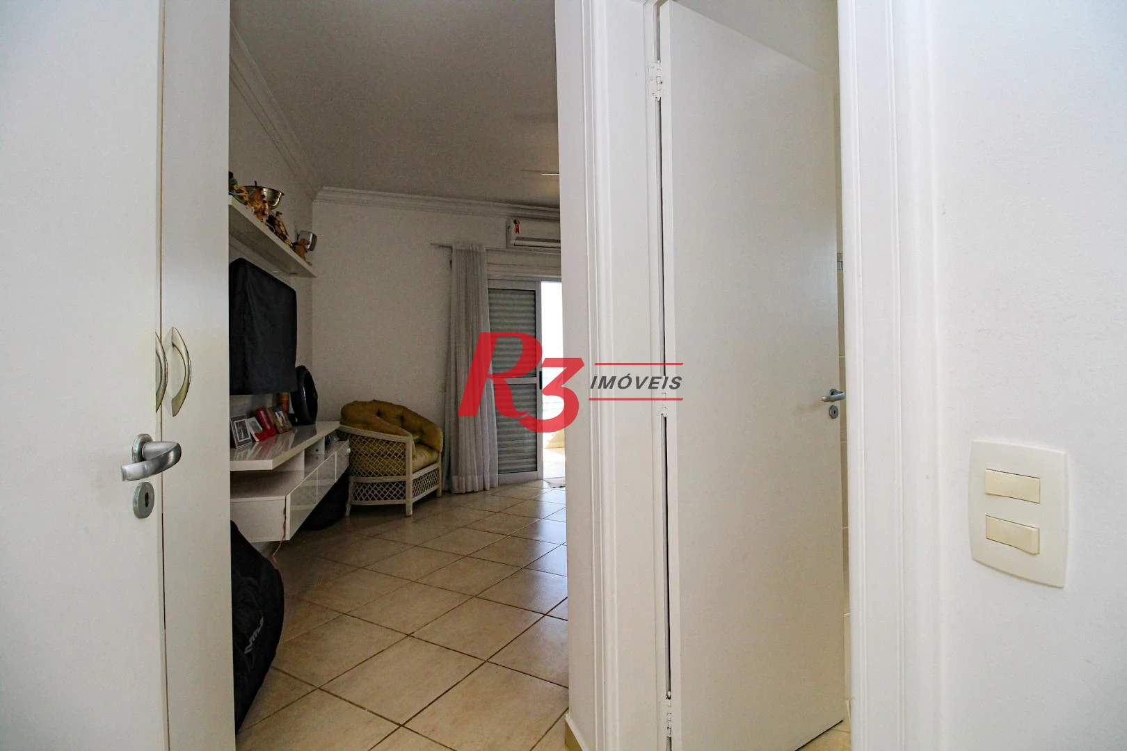 Sobrado à venda, 340 m² por R$ 2.700.000,00 - Loteamento João Batista Julião - Guarujá/SP