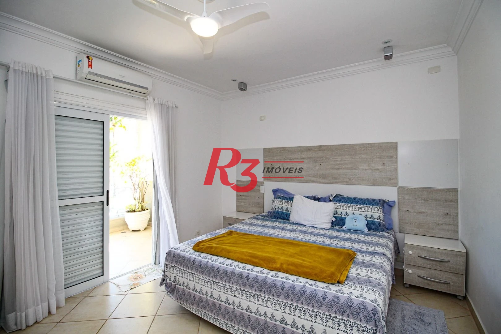 Sobrado à venda, 340 m² por R$ 2.700.000,00 - Loteamento João Batista Julião - Guarujá/SP