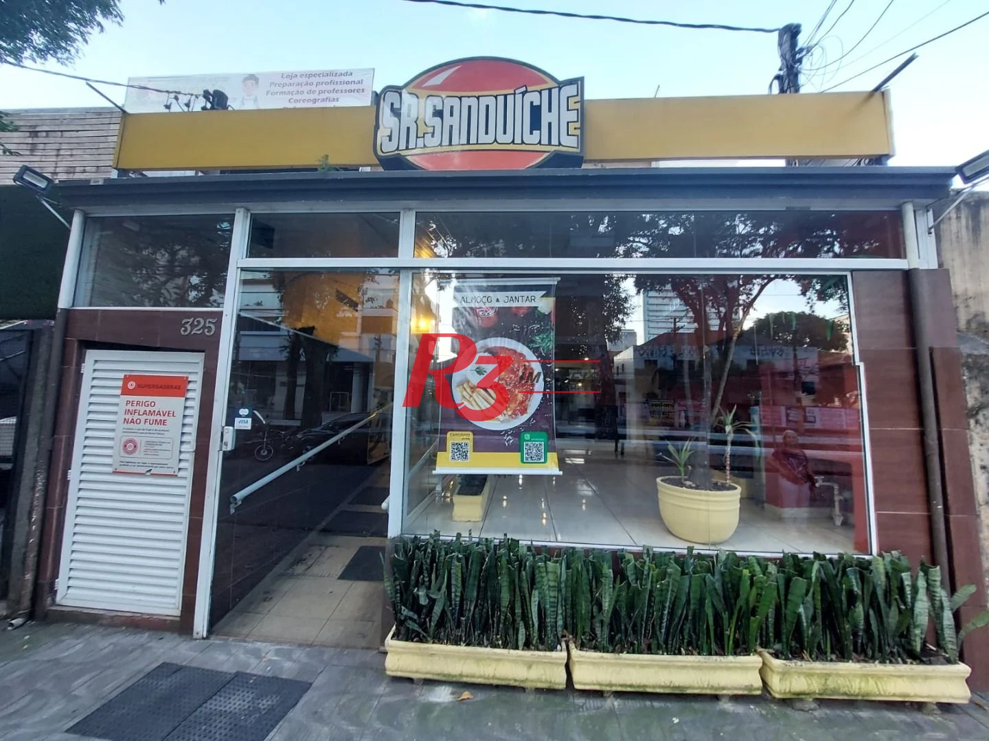 Casa com 3 dormitórios, 224 m² - venda por R$ 1.800.000,00 ou aluguel por R$ 8.548,43/mês - Boqueirão - Santos/SP