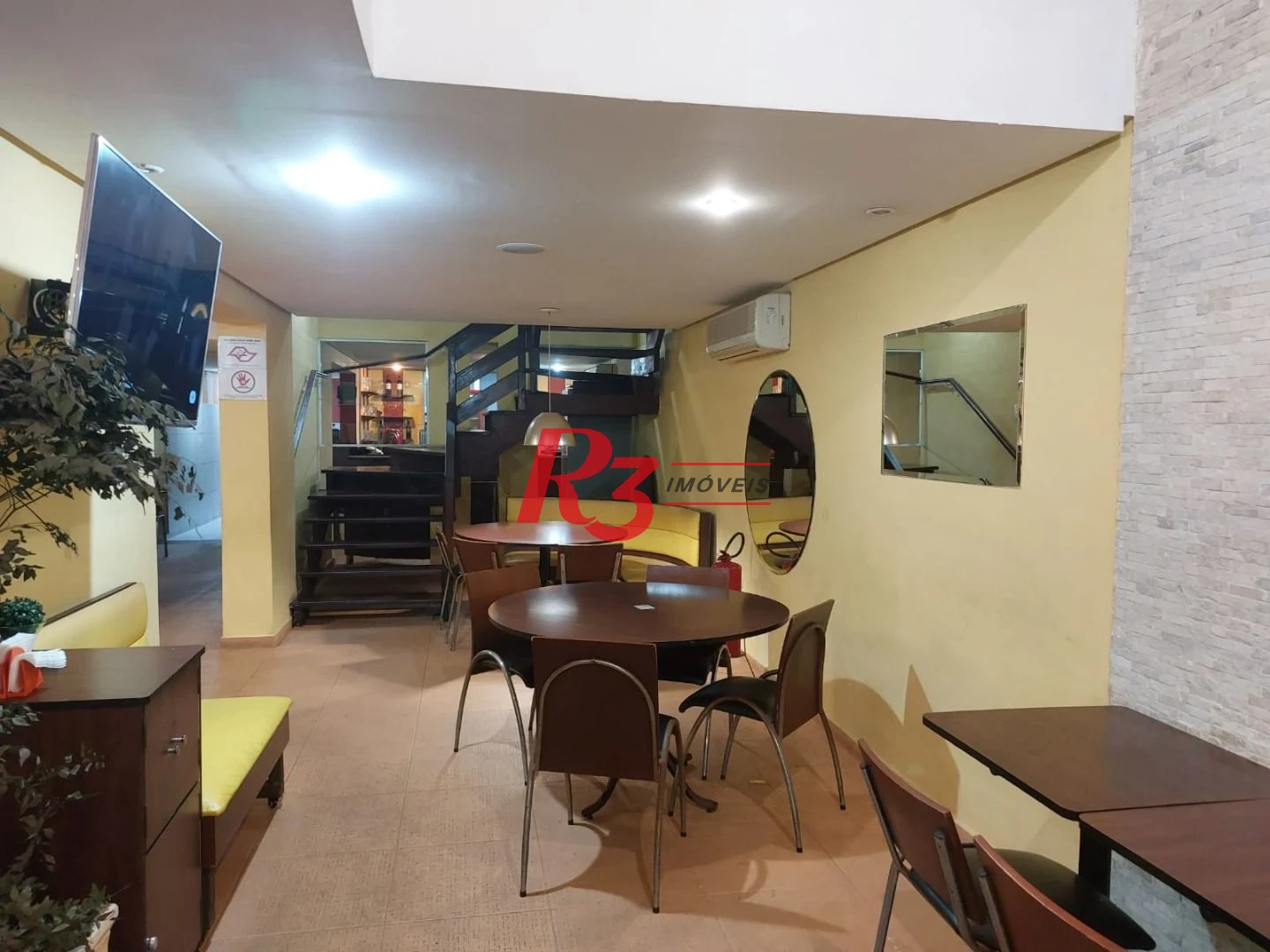 Casa com 3 dormitórios, 224 m² - venda por R$ 1.800.000,00 ou aluguel por R$ 8.548,43/mês - Boqueirão - Santos/SP