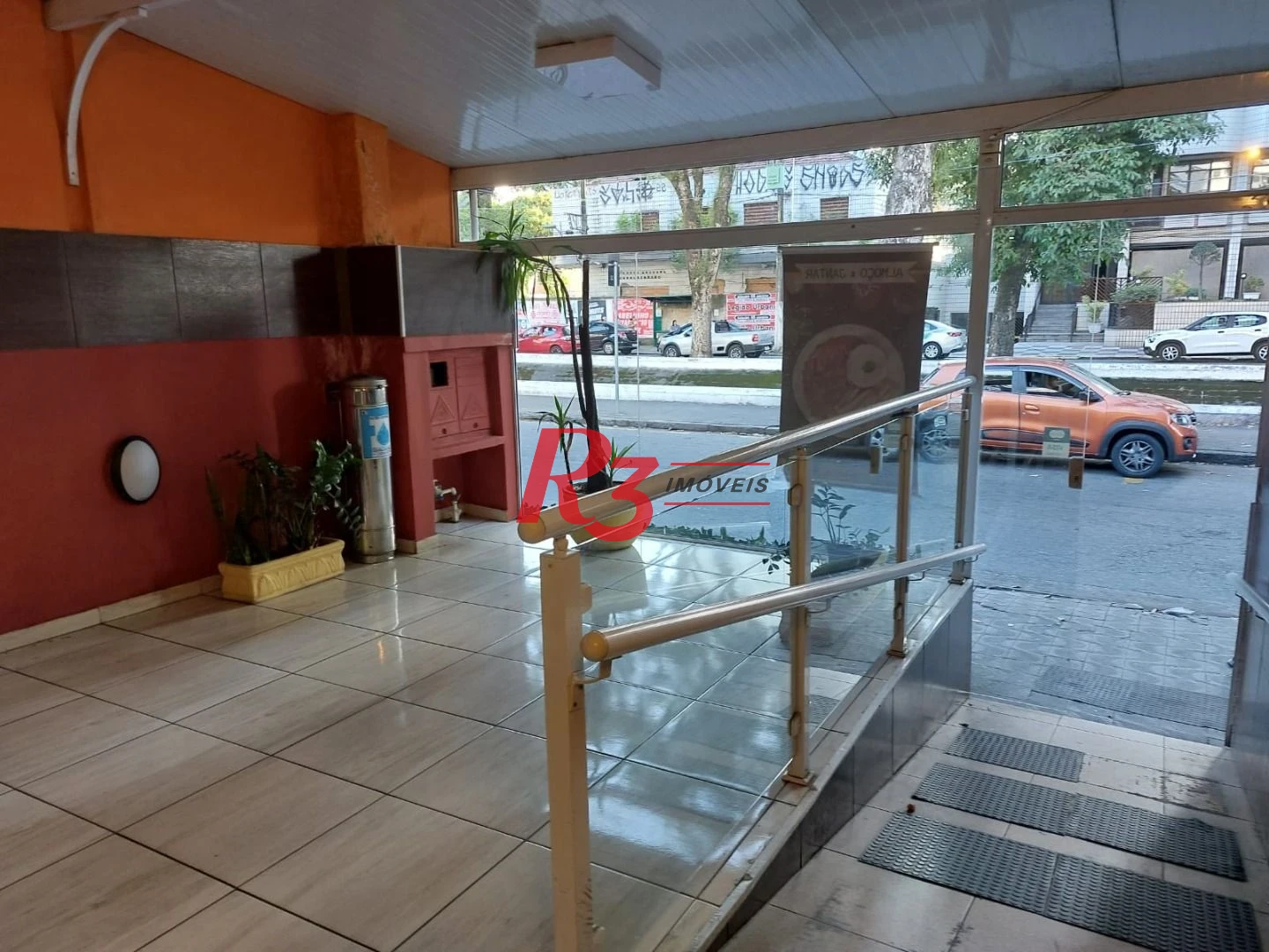 Casa com 3 dormitórios, 224 m² - venda por R$ 1.800.000,00 ou aluguel por R$ 8.548,43/mês - Boqueirão - Santos/SP