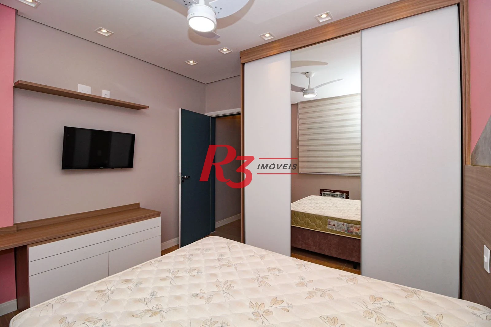 Apartamento com 1 dormitório para alugar, 60 m² por R$ 3.300,00/mês - Encruzilhada - Santos/SP