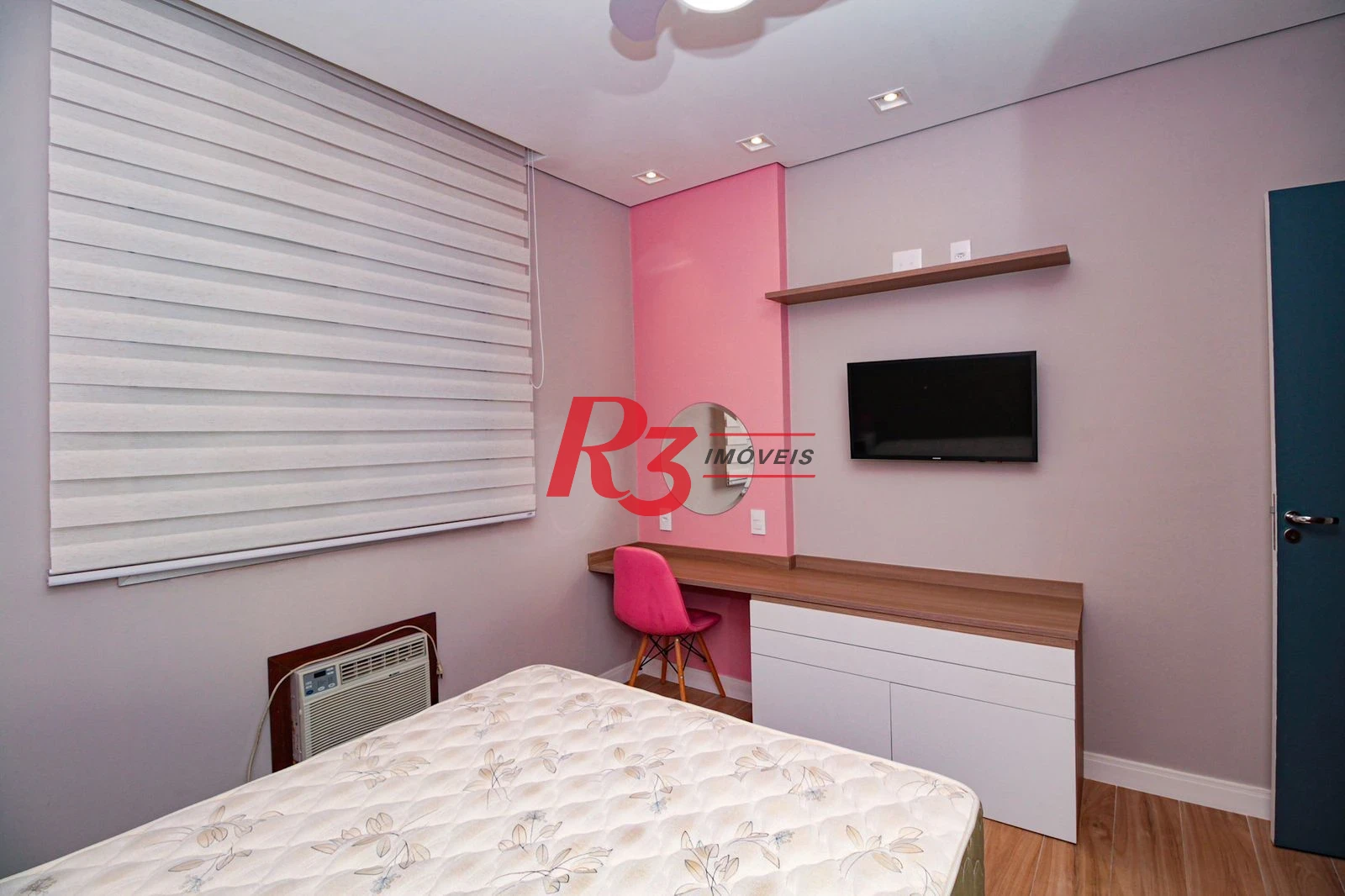 Apartamento com 1 dormitório para alugar, 60 m² por R$ 3.300,00/mês - Encruzilhada - Santos/SP