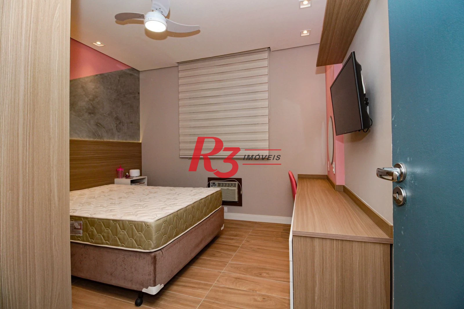 Apartamento com 1 dormitório para alugar, 60 m² por R$ 3.300,00/mês - Encruzilhada - Santos/SP