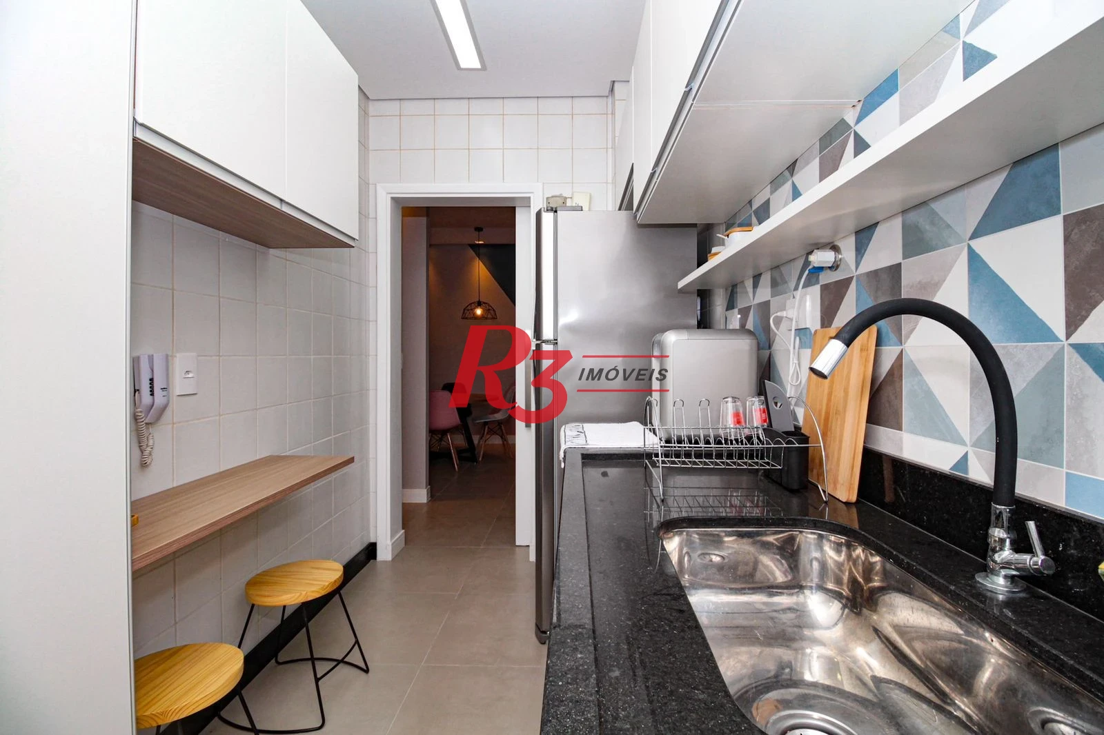 Apartamento com 1 dormitório para alugar, 60 m² por R$ 3.300,00/mês - Encruzilhada - Santos/SP