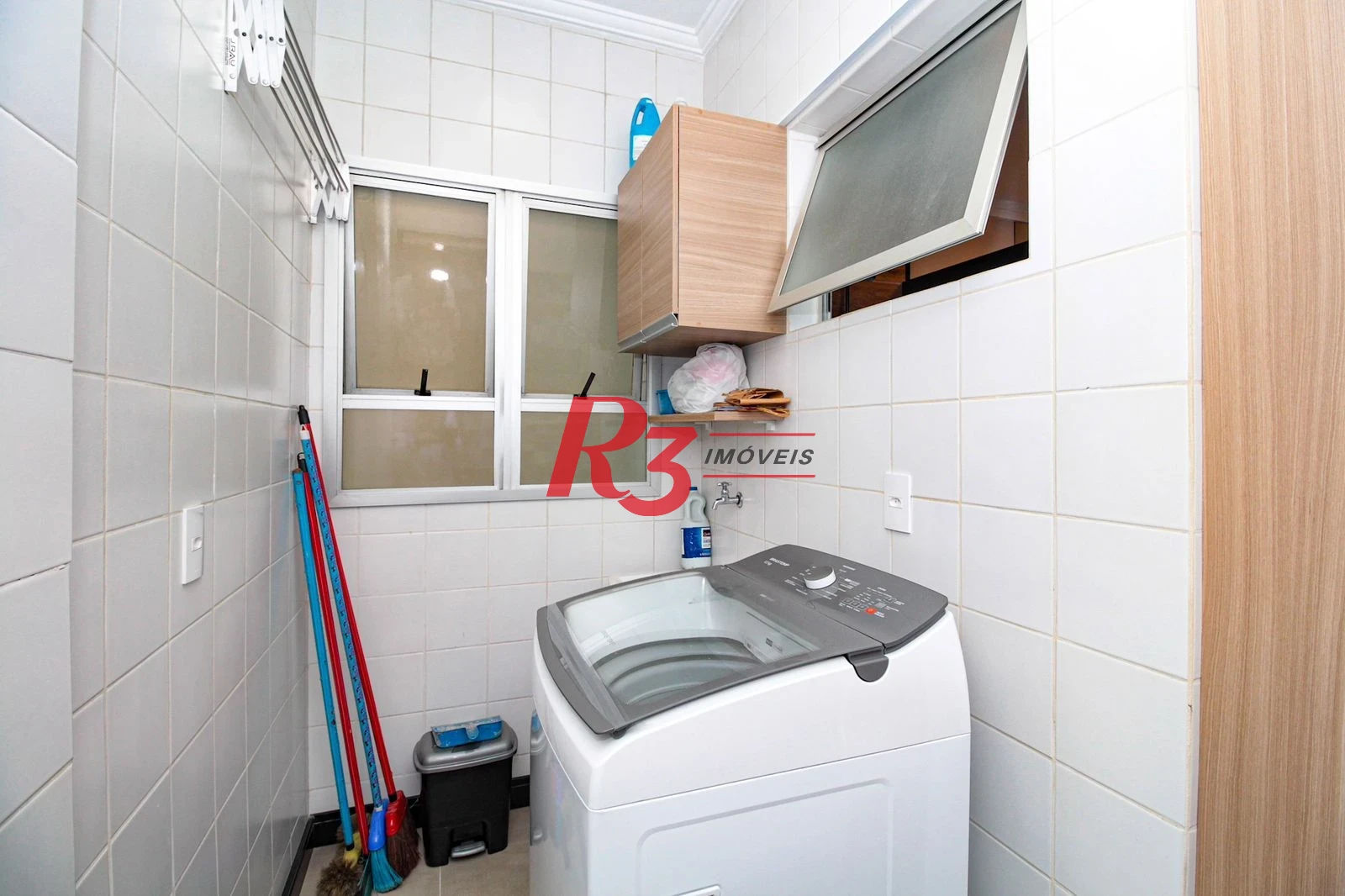 Apartamento com 1 dormitório para alugar, 60 m² por R$ 3.300,00/mês - Encruzilhada - Santos/SP