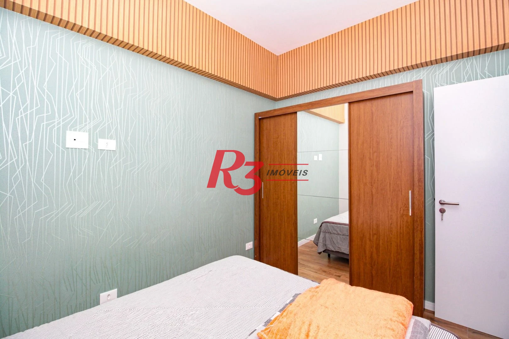 Apartamento com 2 dormitórios à venda, 69 m² por R$ 750.000,00 - Itararé - São Vicente/SP