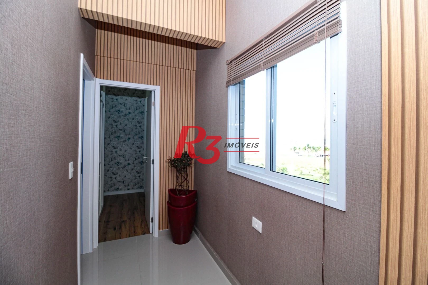 Apartamento com 3 dormitórios à venda, 108 m² por R$ 950.000,00 - Itararé - São Vicente/SP