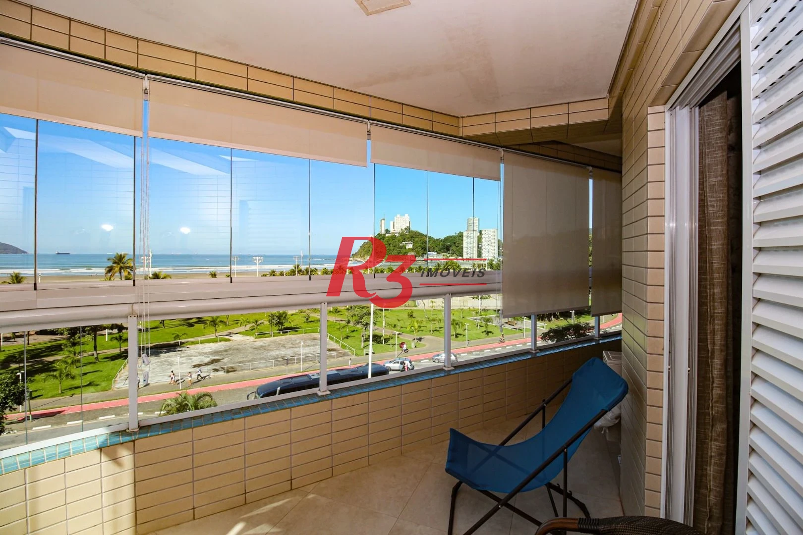 Apartamento com 3 dormitórios à venda, 108 m² por R$ 950.000,00 - Itararé - São Vicente/SP